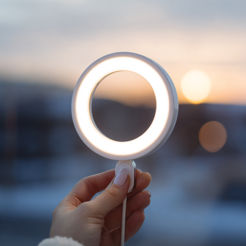 Clip-On Ring Light: A portable light for perfect selfies and calls
